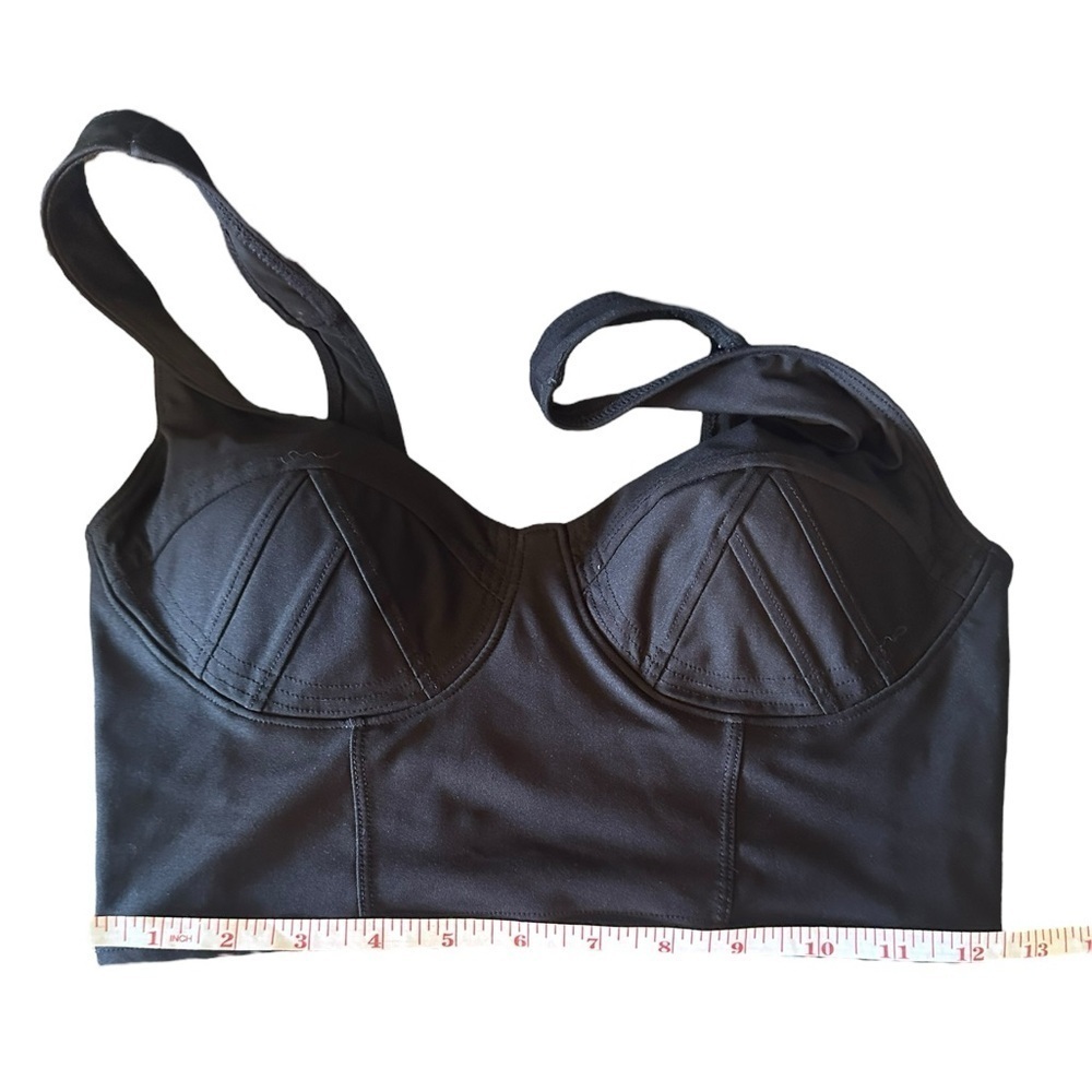 Fabletics Charlotte Low Impact Sports Bra - Black​​​​ - Picture 3 of 8